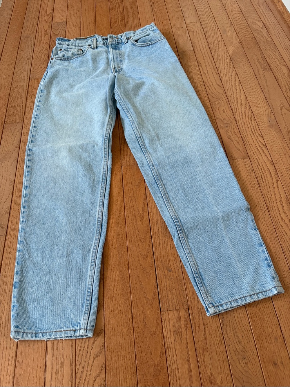 Levi's Light Wash Relaxed Straight Jeans